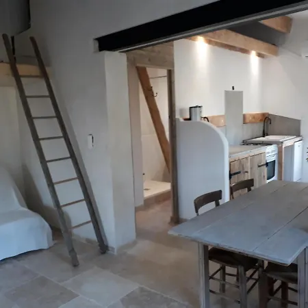 La Petite Maison Dans Les Vignes Holiday home *