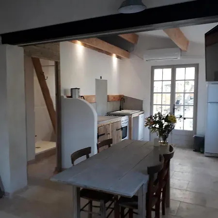 Holiday home La Petite Maison Dans Les Vignes Chamaret