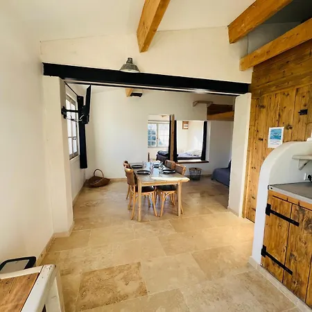 La Petite Maison Dans Les Vignes Casa vacanze Chamaret