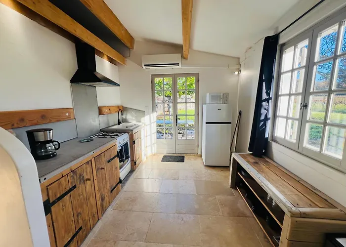 La Petite Maison Dans Les Vignes *