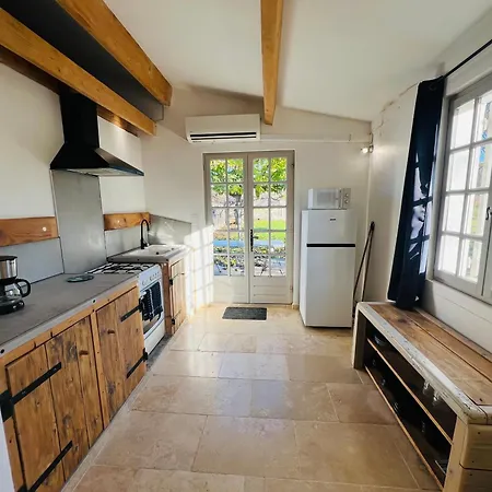 La Petite Maison Dans Les Vignes *